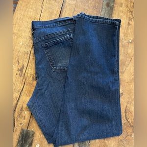 Size 14 GLORIA VANDERBILT jeans